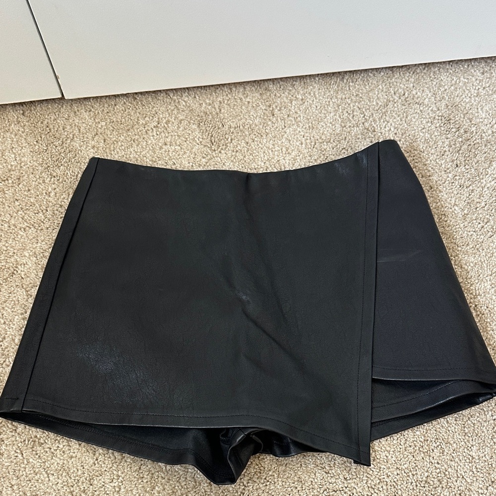 Black Faux Leather Women Skort